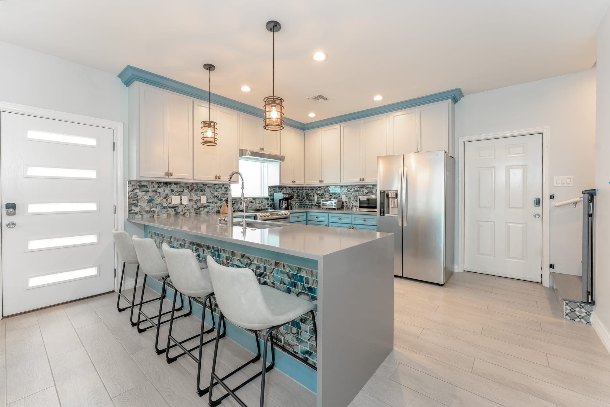 Kitchen island with dine-in counter seating
